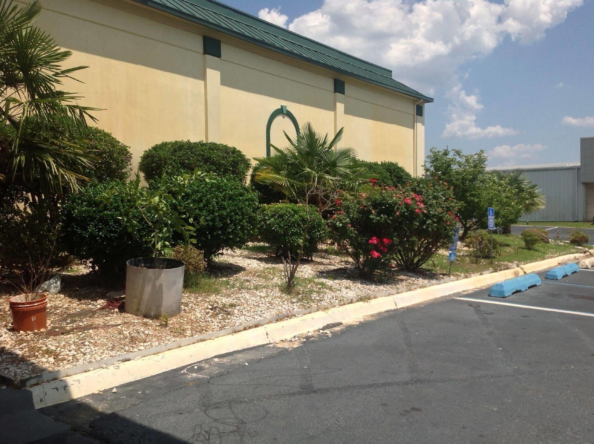 Super Inn & Suites By Oyo Milledgeville Exterior foto